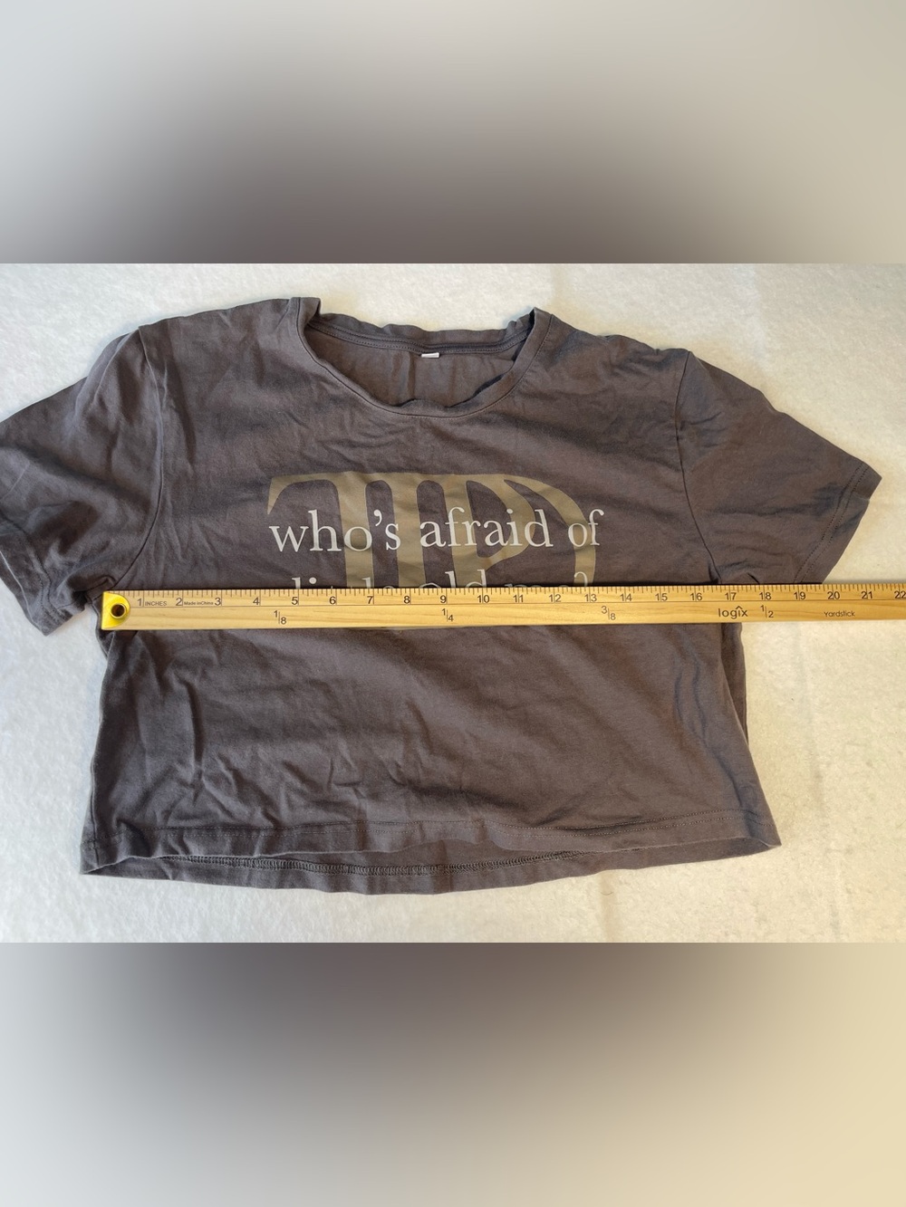 Taylor Swift “Who’s Afraid of Little Old Me?” Graphic Crop Tee Size Large Gray - Picture 5 of 7
